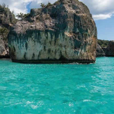 Bahía de las Águilas, Barahona